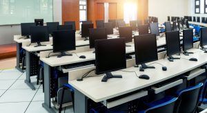 group,of,computers,in,computer,lab